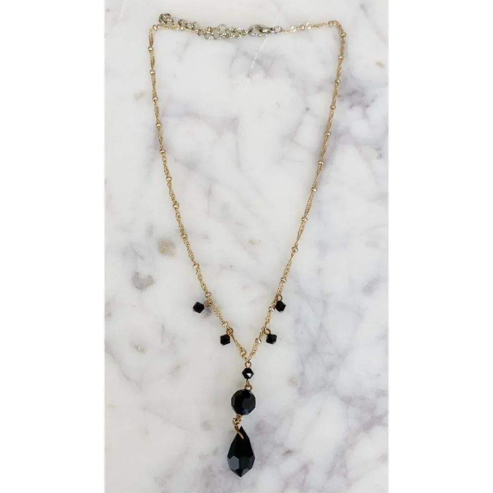 Gold Knot Chain Necklace with Black Teardrop Beads